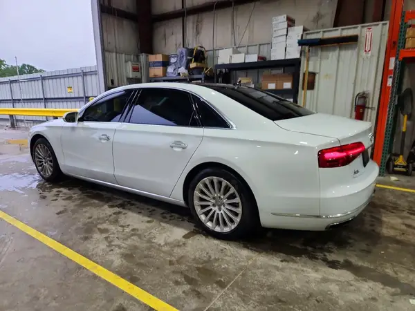WAU34AFD5GN002337 2016 AUDI A8 - Image 2