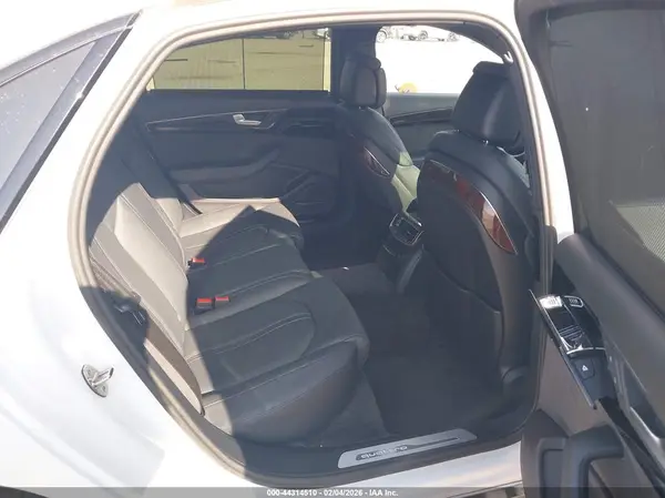 WAU34AFD6GN015470 2016 AUDI A8 - Image 8