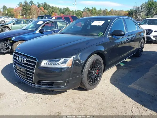 WAU34AFD7GN020015 2016 AUDI A8 - Image 2