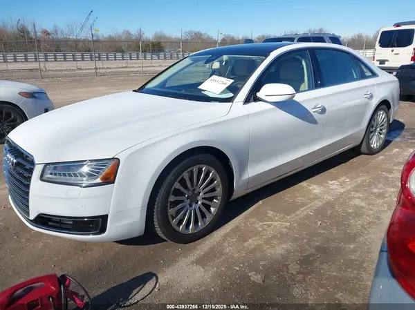 WAU34AFD9GN007802 2016 AUDI A8 - Image 2