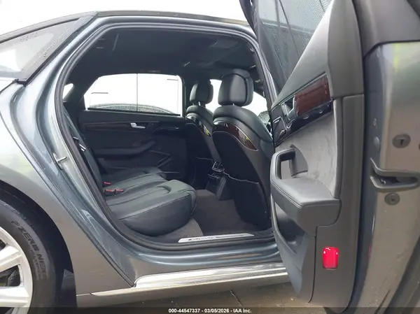 WAU34AFD9GN009422 2016 AUDI A8 - Image 8