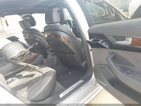 WAU43AFD0GN011518 2016 AUDI A8 - Image 8