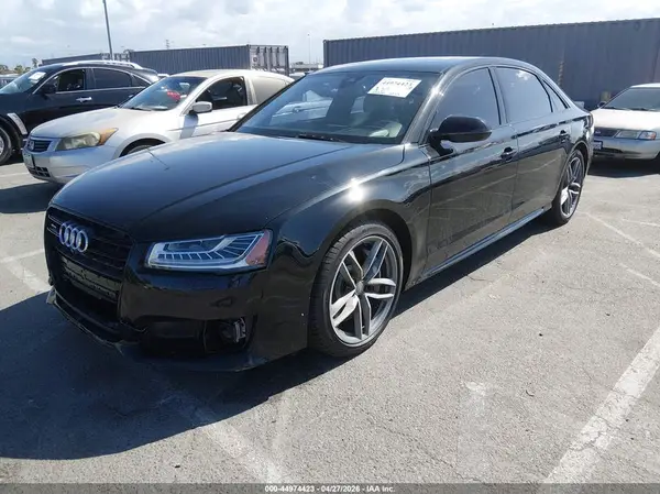 WAU43AFD0HN003842 2017 AUDI A8 - Image 2