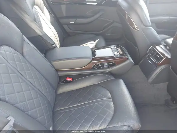 WAU43AFD1JN000146 2018 AUDI A8 - Image 8