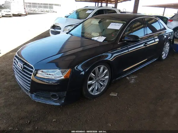 WAU43AFD2HN010629 2017 AUDI A8 - Image 2