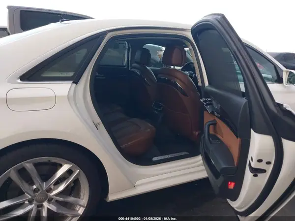 WAU43AFD3GN006491 2016 AUDI A8 - Image 8