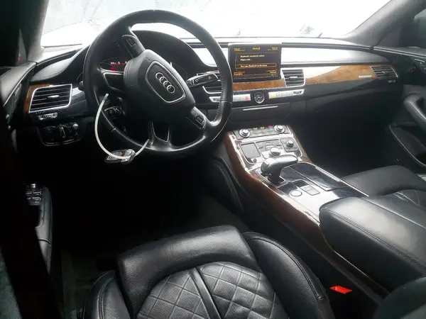 WAU43AFD3GN007379 2016 AUDI A8 - Image 8