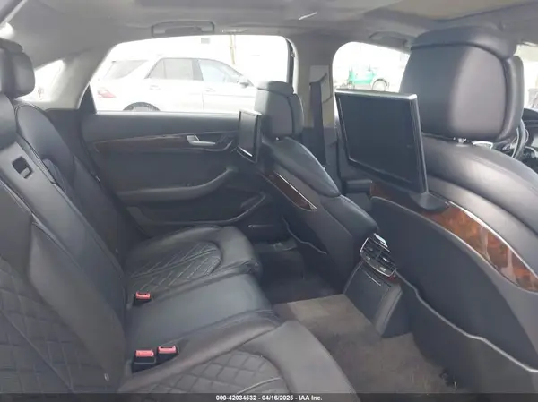 WAU43AFD3GN011061 2016 AUDI A8 - Image 8