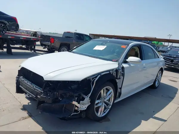 WAU43AFD3HN007416 2017 AUDI A8 - Image 2