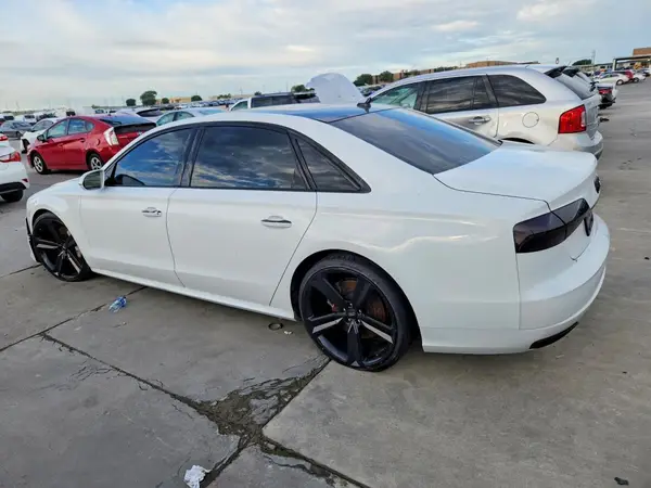 WAU43AFD3HN016133 2017 AUDI A8 - Image 2