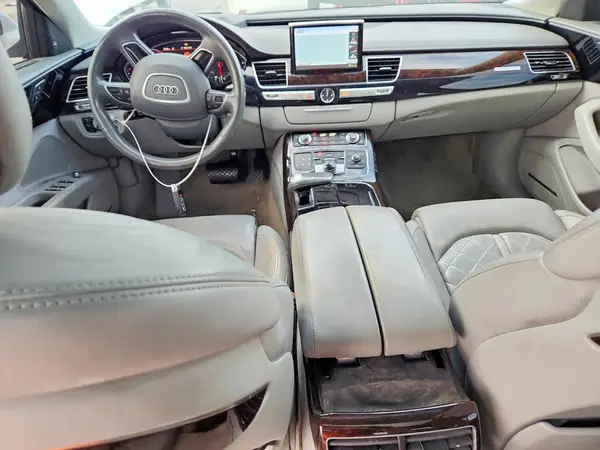 WAU43AFD3HN016133 2017 AUDI A8 - Image 8