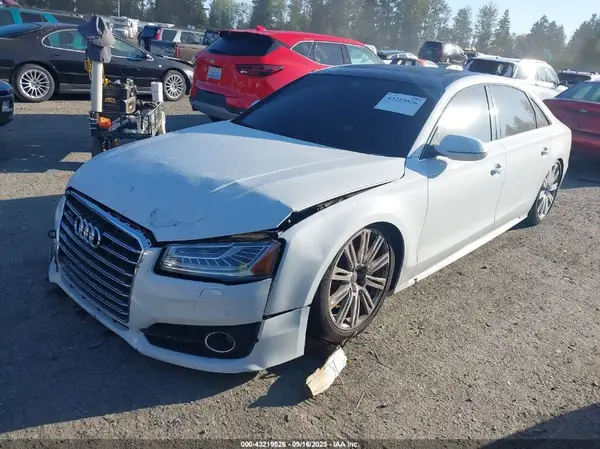 WAU43AFD4GN011621 2016 AUDI A8 - Image 2