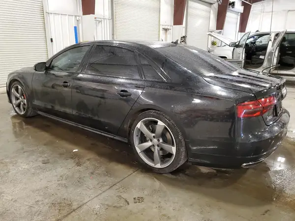 WAU43AFD5HN005666 2017 AUDI A8 - Image 2