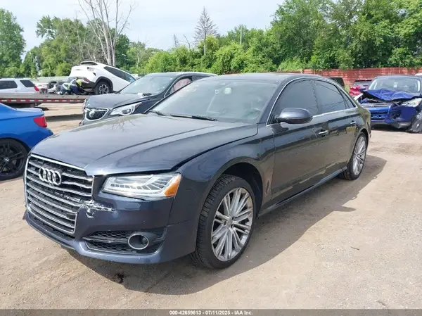 WAU43AFD5HN019714 2017 AUDI A8 - Image 2