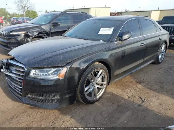 WAU43AFD6GN005612 2016 AUDI A8 - Image 2