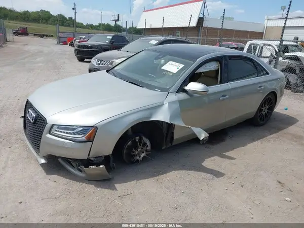 WAU43AFD6HN002839 2017 AUDI A8 - Image 2