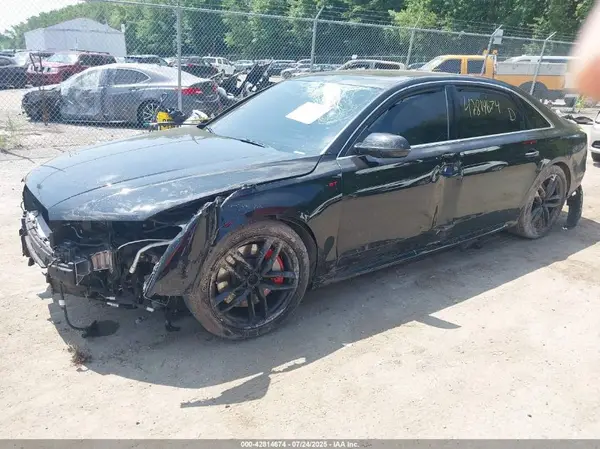 WAU43AFD7GN010608 2016 AUDI A8 - Image 2
