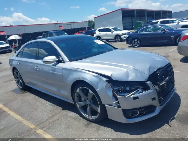 WAU43AFD8HN005452 2017 AUDI A8 - Image 1