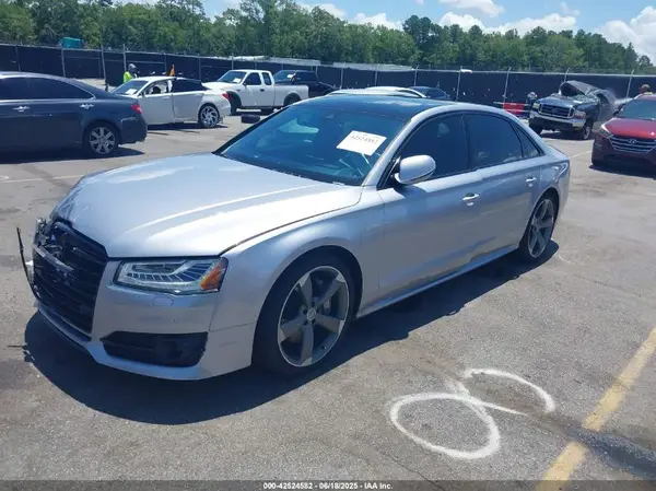 WAU43AFD8HN005452 2017 AUDI A8 - Image 2