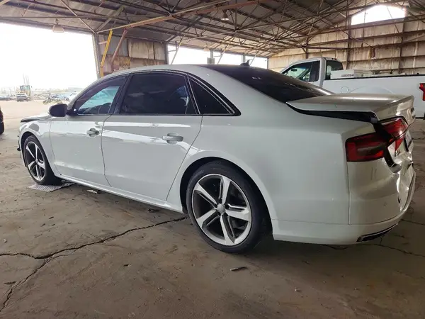WAU43AFD8JN000483 2018 AUDI A8 - Image 2