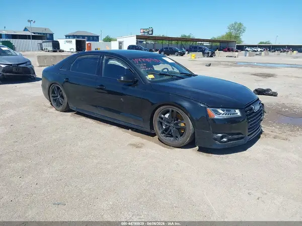 WAU43AFD9HN005587 2017 AUDI A8 - Image 1