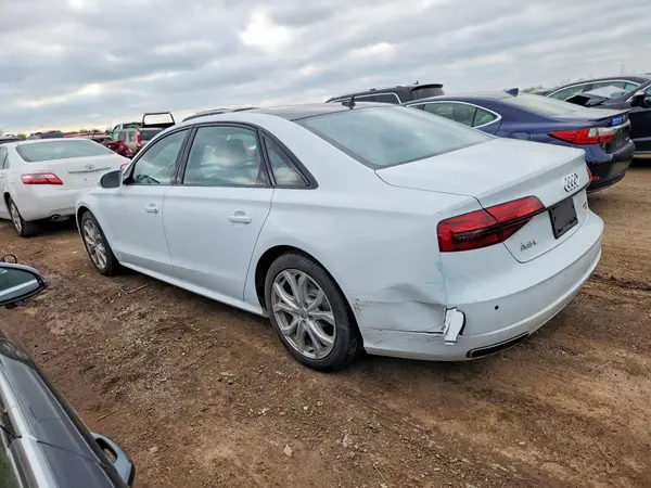 WAU43AFDXJN000257 2018 AUDI A8 - Image 2