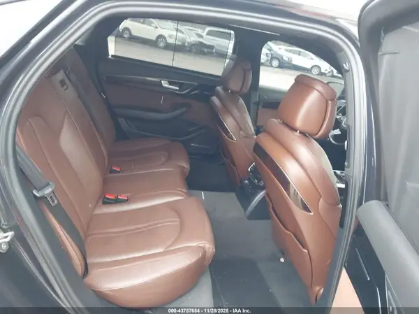 WAU44AFD0HN009203 2017 AUDI A8 - Image 8