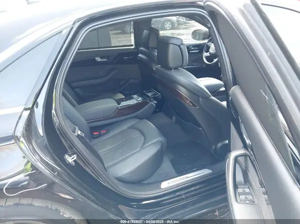 WAU44AFD0HN019147 2017 AUDI A8 - Image 8