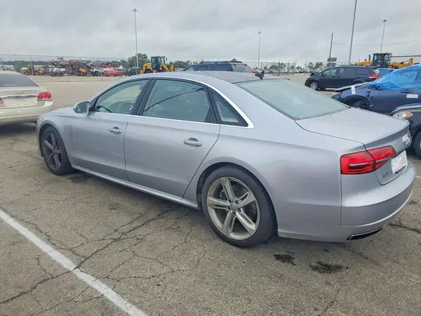 WAU44AFD0JN000149 2018 AUDI A8 - Image 2