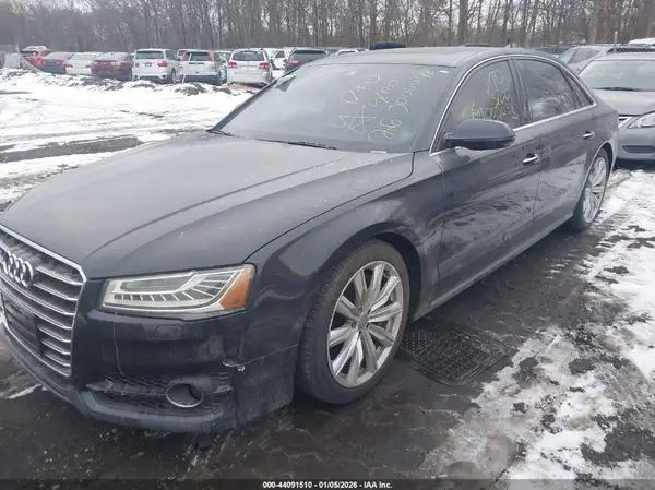 WAU44AFD1HN019867 2017 AUDI A8 - Image 2