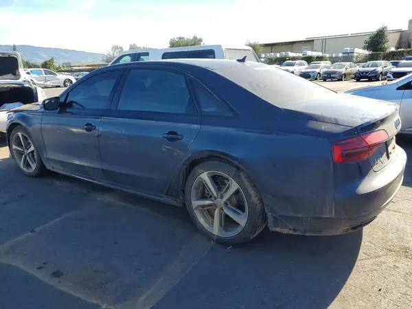 WAU44AFD1JN000371 2018 AUDI A8 - Image 2