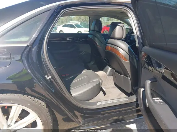 WAU44AFD3HN013701 2017 AUDI A8 - Image 8