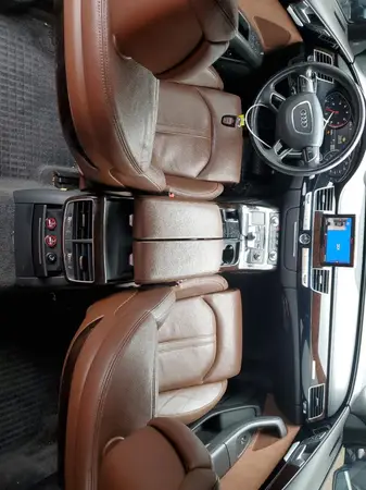 WAU44AFD4HN010791 2017 AUDI A8 - Image 8