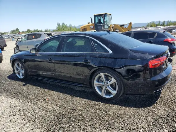 WAU44AFD4JN000803 2018 AUDI A8 - Image 2