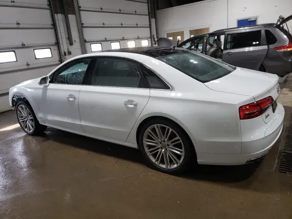WAU44AFD5HN007429 2017 AUDI A8 - Image 2