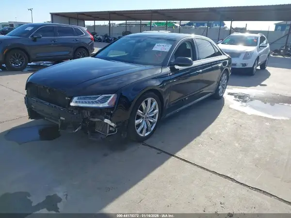 WAU44AFD5HN011433 2017 AUDI A8 - Image 2