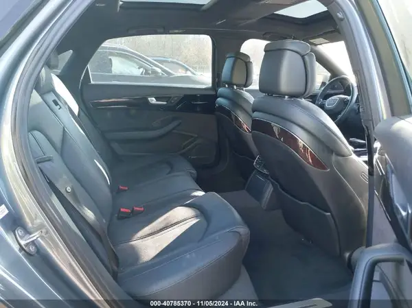WAU44AFD5JN000471 2018 AUDI A8 - Image 8
