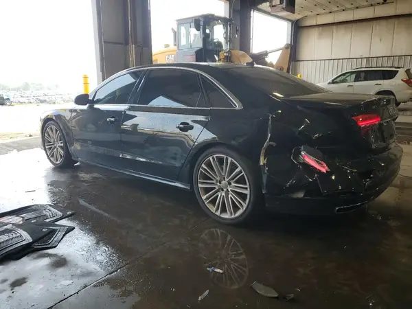 WAU44AFD6HN009920 2017 AUDI A8 - Image 2