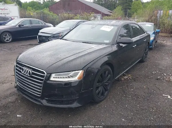 WAU44AFD6HN018343 2017 AUDI A8 - Image 2