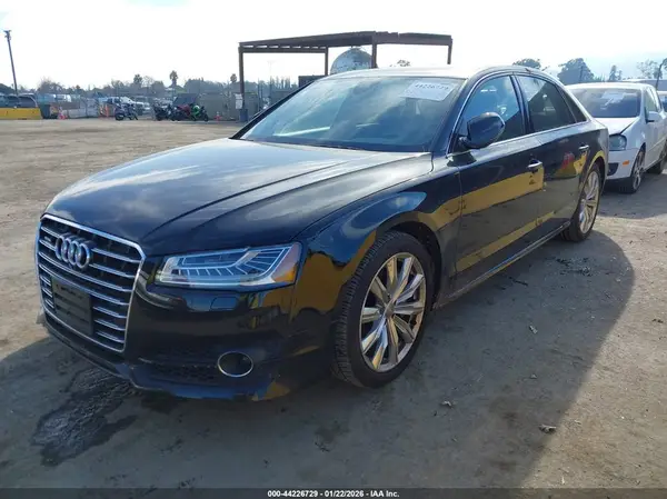WAU44AFD7HN011126 2017 AUDI A8 - Image 2