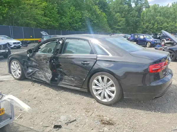 WAU44AFD8HN009952 2017 AUDI A8 - Image 2