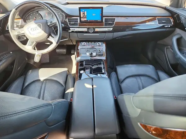 WAU44AFD9HN011466 2017 AUDI A8 - Image 8