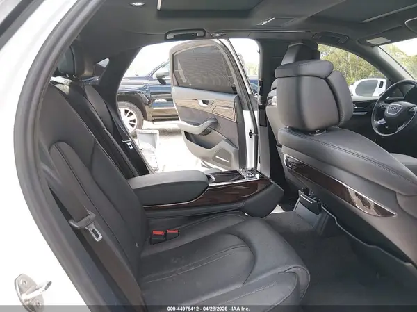 WAU44AFDXJN000398 2018 AUDI A8 - Image 8
