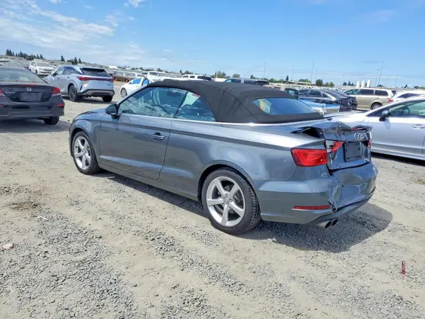 WAU67LFF2G1026538 2016 AUDI A3 - Image 2