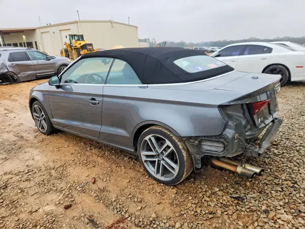 WAU6ULFF6H1038198 2017 AUDI A3 - Image 2