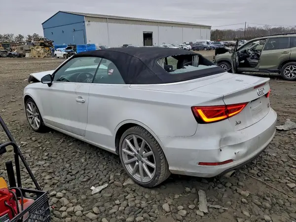 WAU78LFF2G1072274 2016 AUDI A3 - Image 2