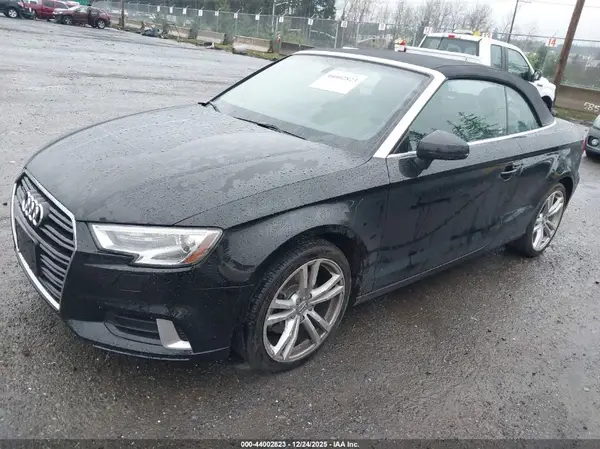 WAU78LFF8J1061495 2018 AUDI A3 - Image 2