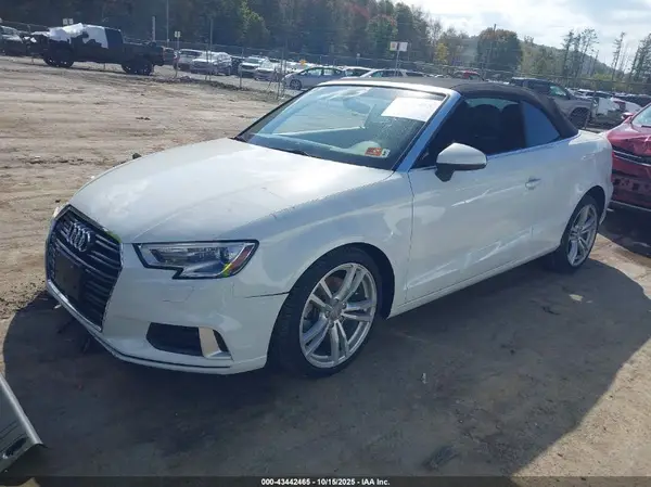 WAU78LFFXJ1085247 2018 AUDI A3 - Image 2