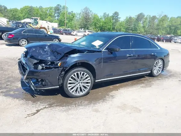 WAU8DAF80MN016795 2021 AUDI A8 - Image 2