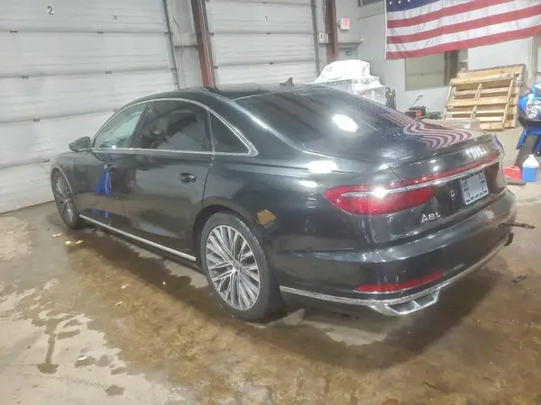WAU8DAF81KN009285 2019 AUDI A8 - Image 2